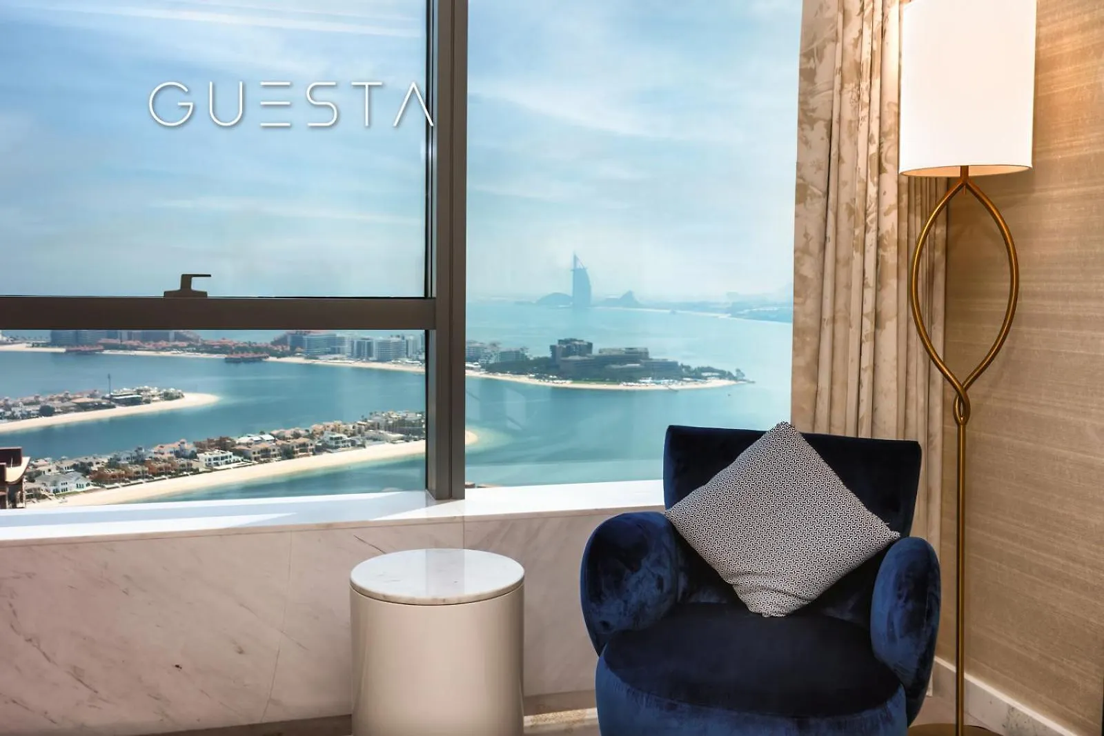 Apartment The Palm Tower, Nakheel Mall, Palm Jumeirah Dubai